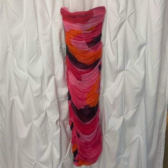 House Of CB ‘Sasha’ Multicolor Strapless Dress - Picture 9 of 11